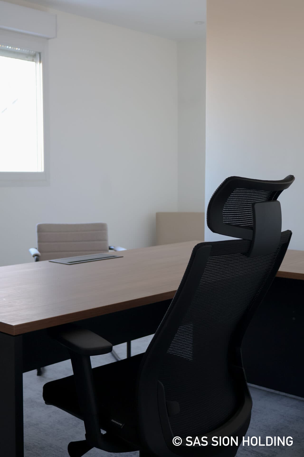 Bureau direction Isoburo à Coulommiers, pour les professionnels de Rebais